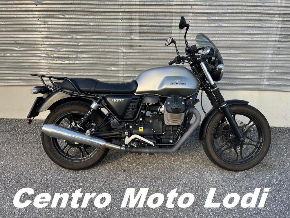 Moto Guzzi V7 II Stone (2015 - 17)