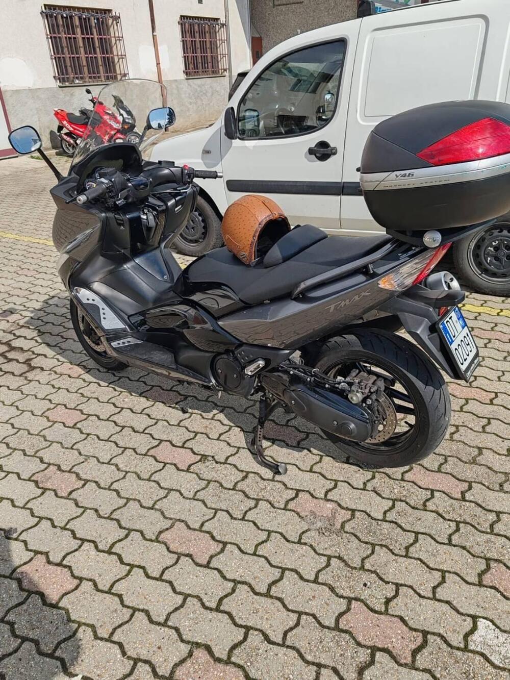 Yamaha T-Max 500 (2008 - 12) (4)