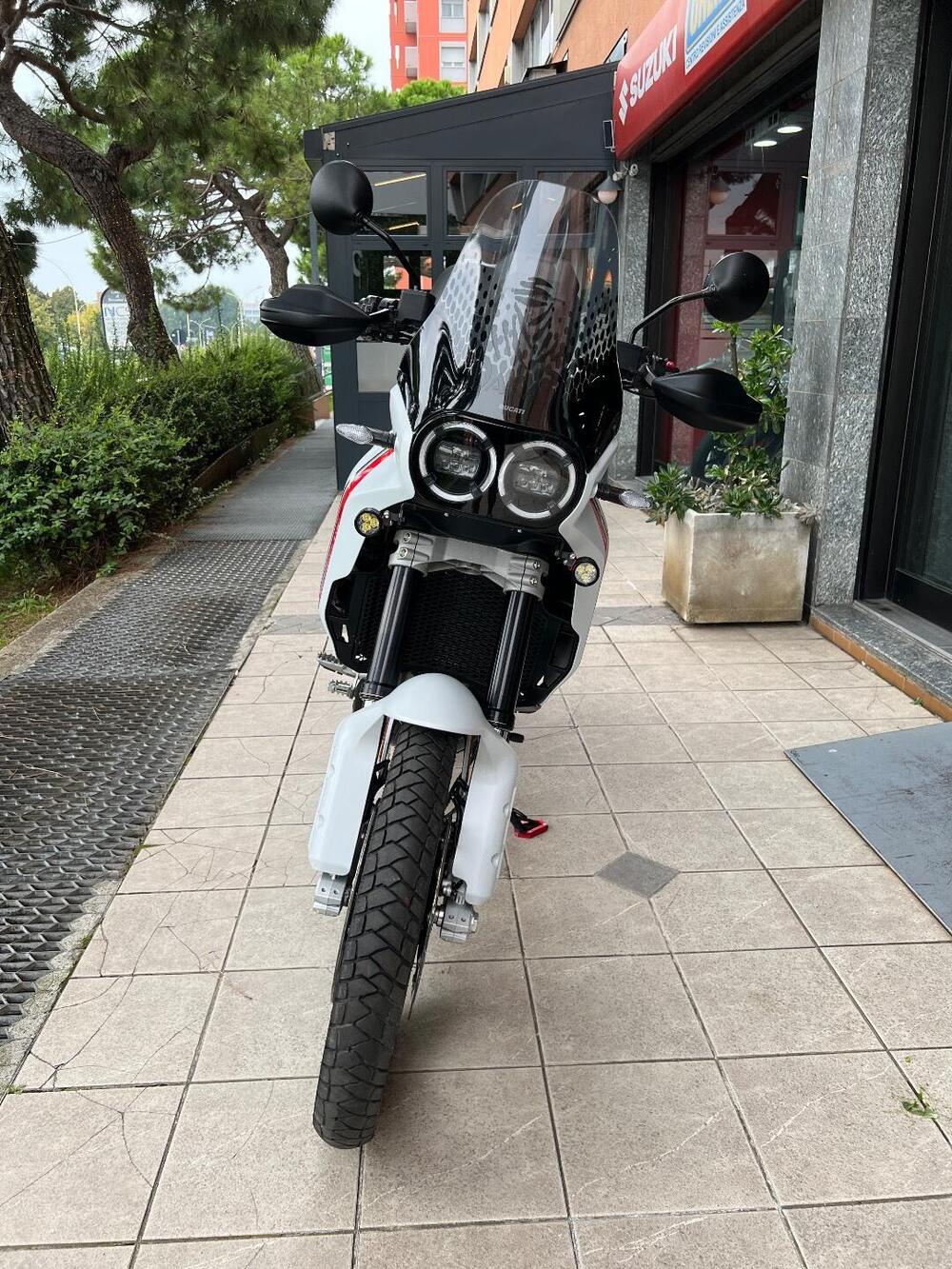 Ducati DesertX (2022 - 25) (3)