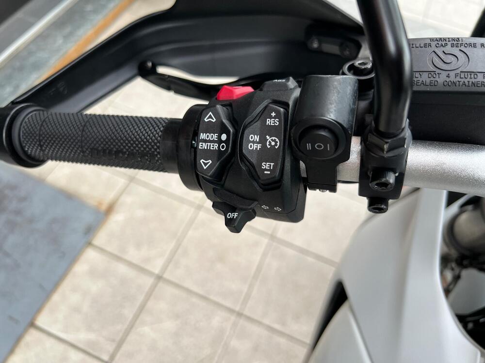 Ducati DesertX (2022 - 25) (12)