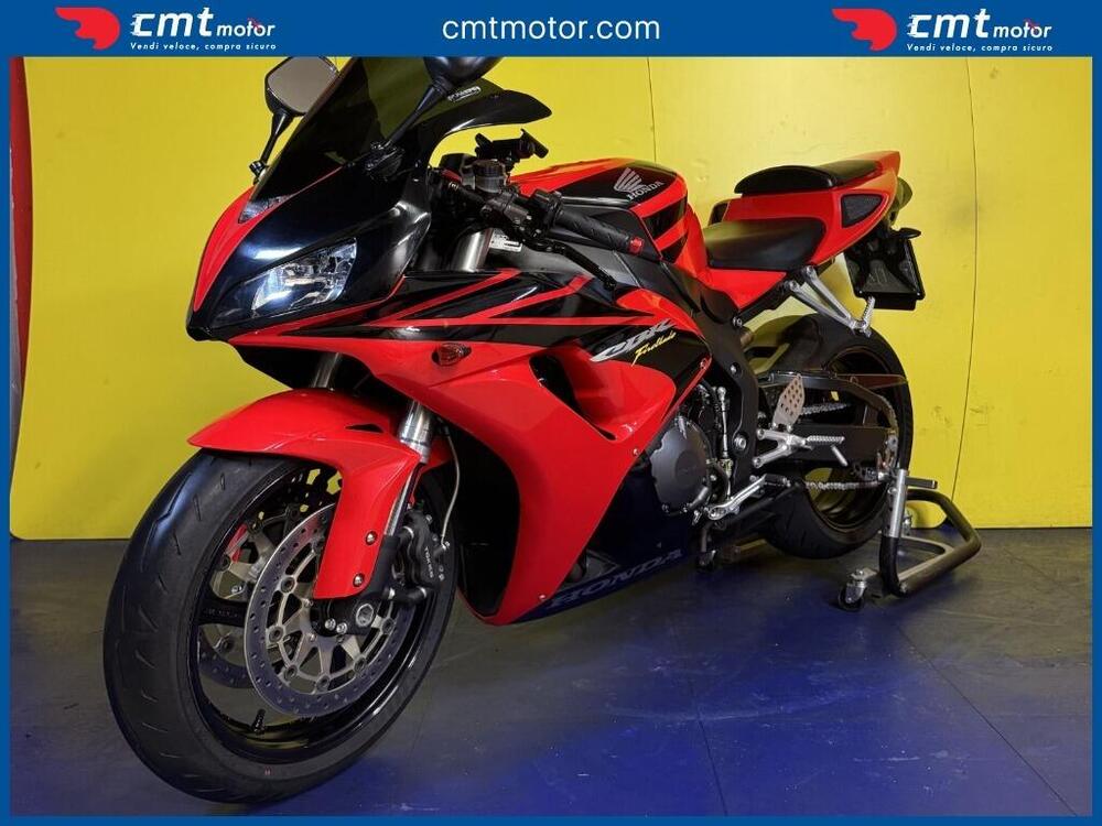 Honda CBR 1000 RR Fireblade (2006 - 07) (2)