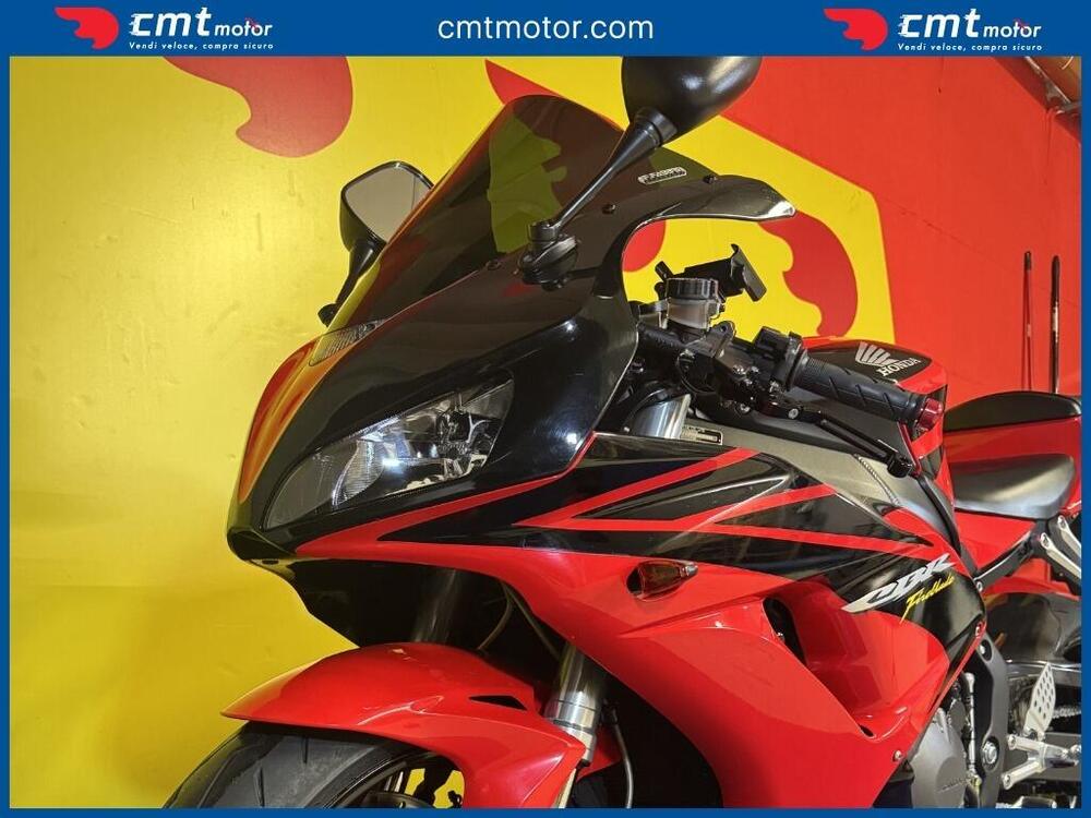 Honda CBR 1000 RR Fireblade (2006 - 07) (6)