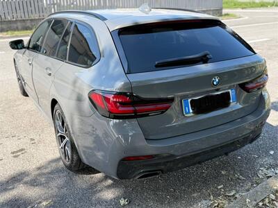 BMW Serie 5 Touring 530d xDrive 249CV  Sport del 2022 usata a Brescia
