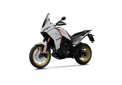 Moto Morini X-Cape 700 Gold Edition (2025) nuova