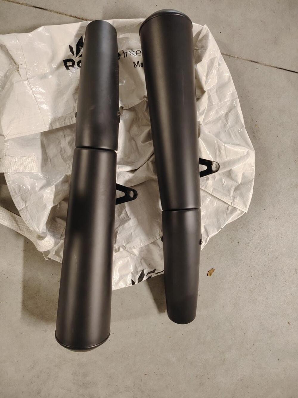 Moto Guzzi V7 Stone (2021 - 24) (6)