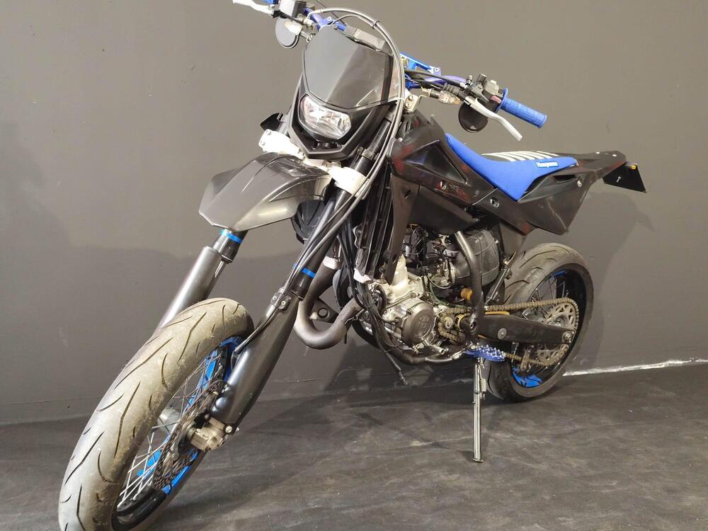 Husqvarna SM 125 (2010 - 12) (6)