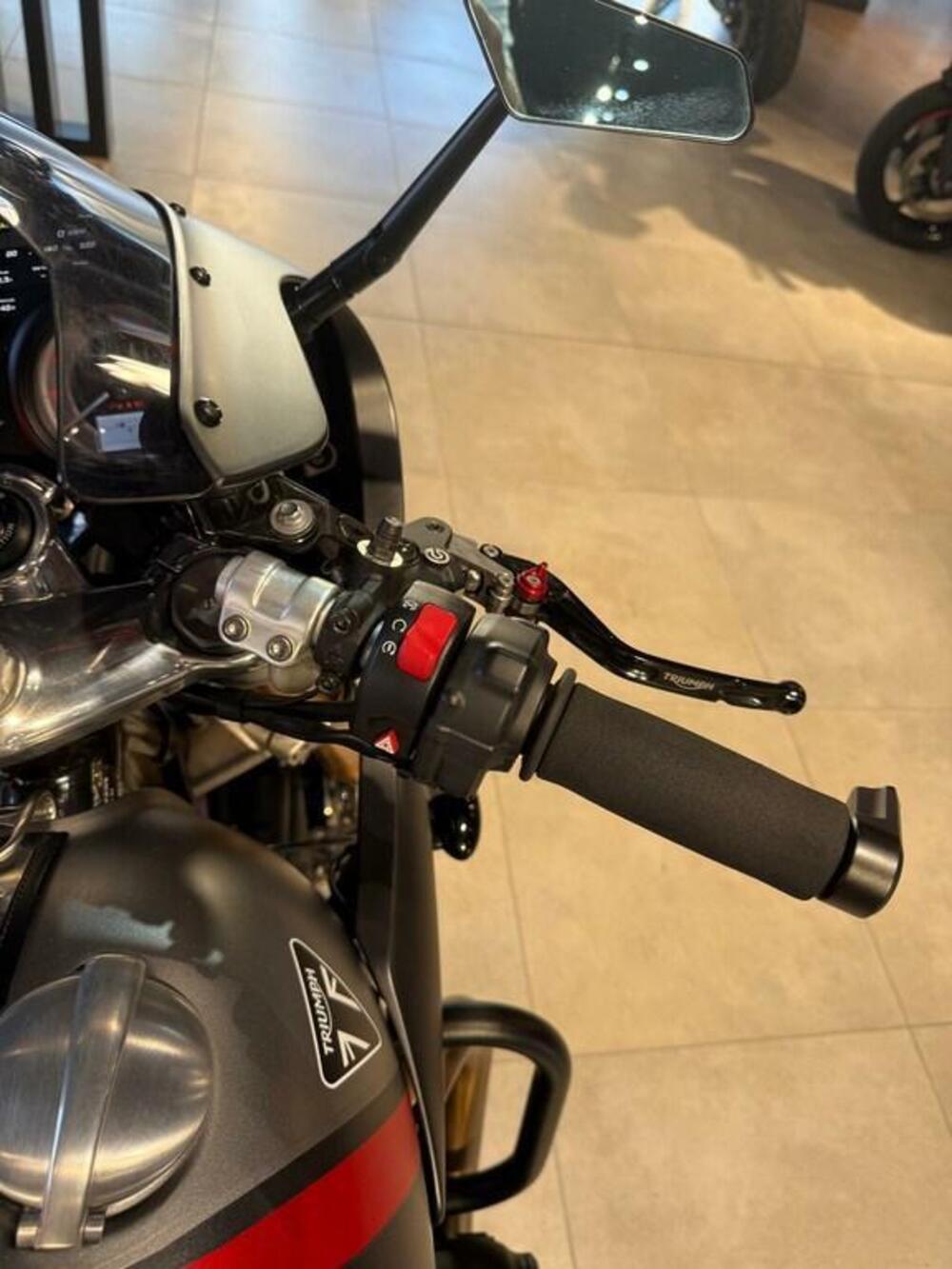 Triumph Thruxton RS (2020 - 25) (13)