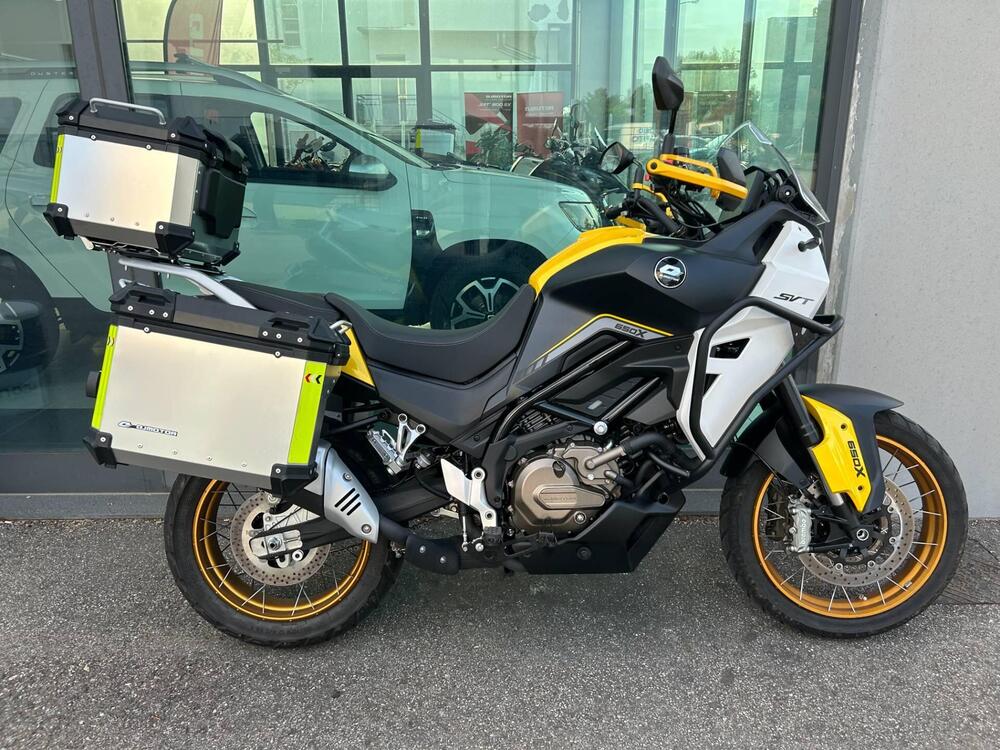 QJ Motor SVT 650 X (2025 - 26) (3)