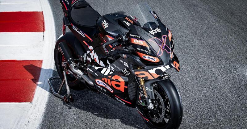  Aprilia RSV4 X-GP...adrenalina a mille!