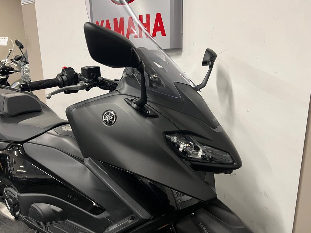 Yamaha T-Max 560 (2022 - 24) (2)
