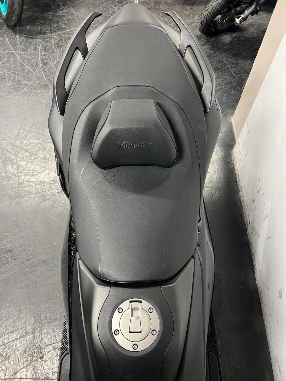 Yamaha T-Max 560 (2022 - 24) (7)