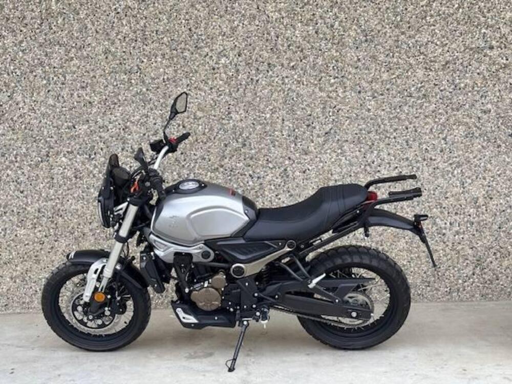 Voge Trofeo 300ACX Scrambler (2021 - 26) (2)