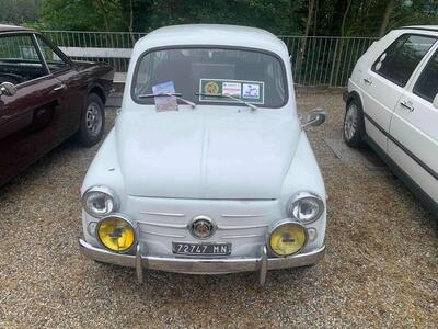 Fiat 600 D d&#039;epoca del 1963 a Acqui Terme