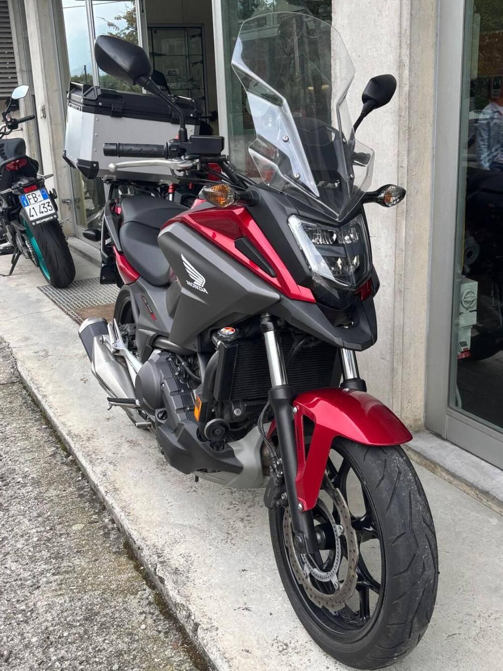 Honda NC 750 X DCT ABS (2016 -17) (3)