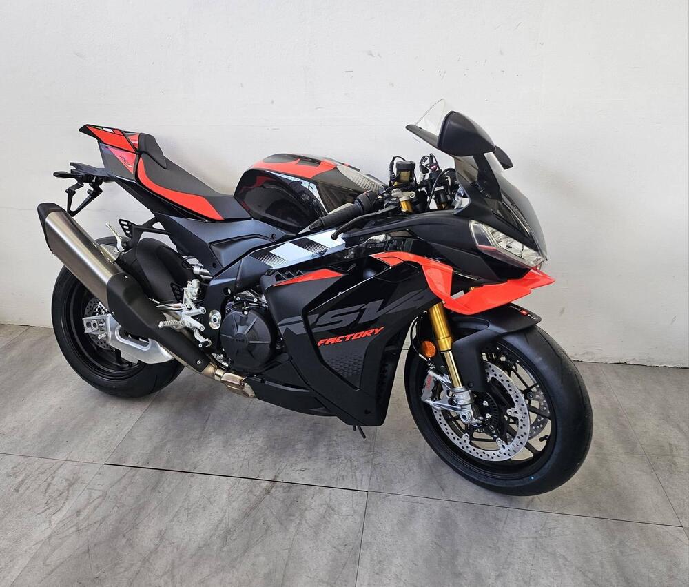 Aprilia RSV4 1100 Factory (2025 - 26)