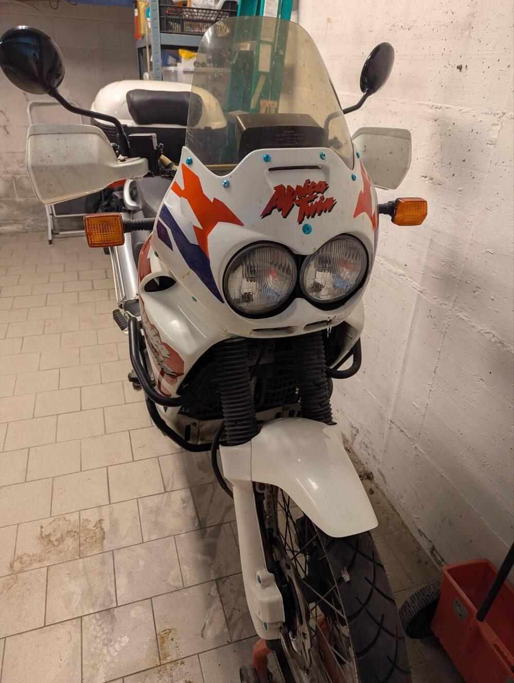 Honda Africa Twin XRV 750 (1996 - 02) (4)