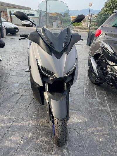 Yamaha X-Max 300 (2021 - 24) usata