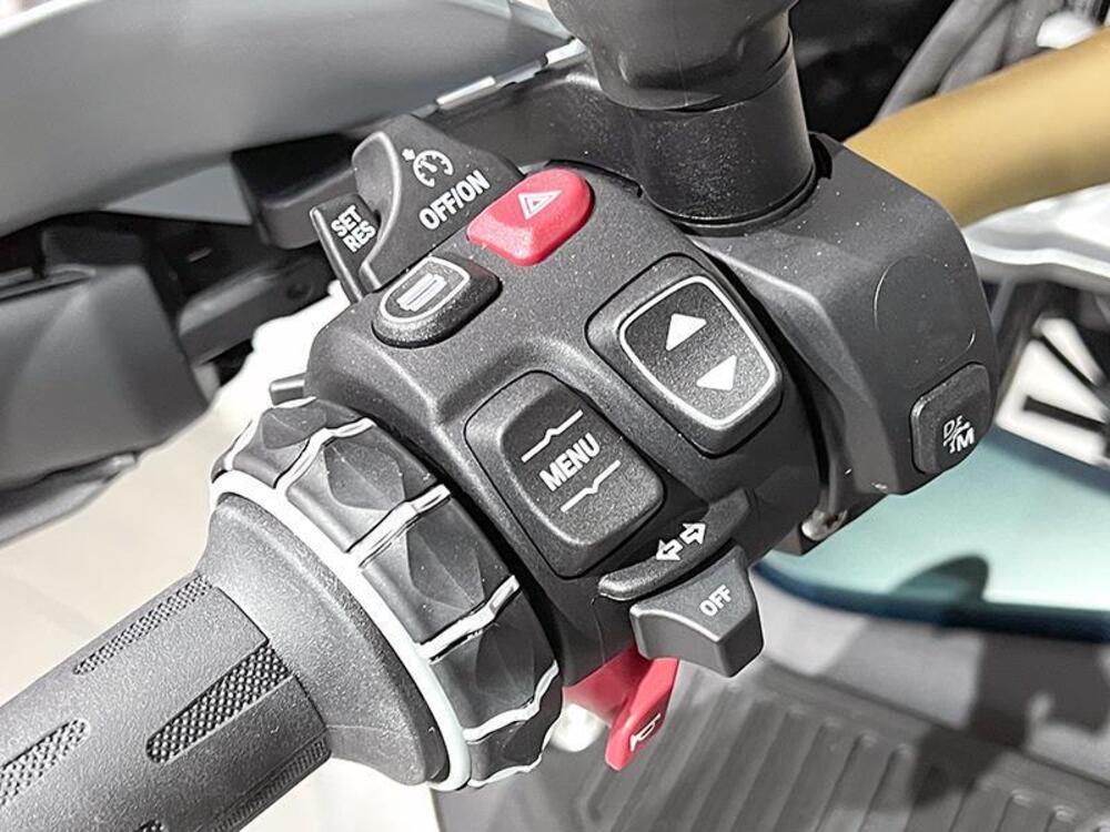 Bmw R 1300 GS Adventure (2025 - 26) (4)