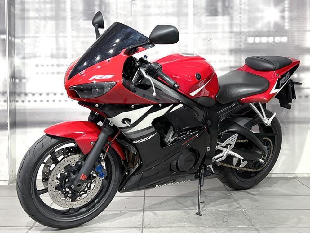 Yamaha YZF R6 (2003 - 04) (7)