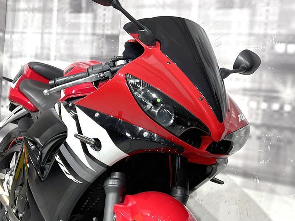 Yamaha YZF R6 (2003 - 04) (9)