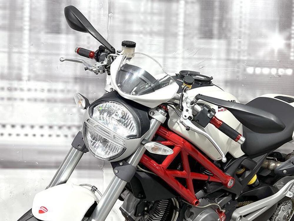 Ducati Monster 1100 (2009 -10) (5)