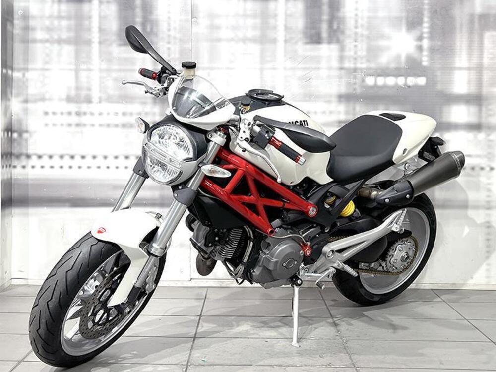 Ducati Monster 1100 (2009 -10) (7)