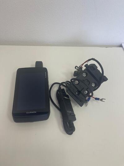 Garmin Montana 700 GPS + suppoorto