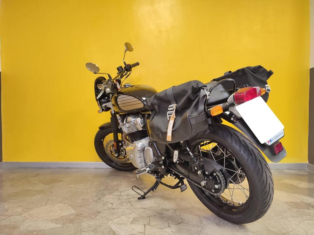 Royal Enfield Interceptor 650 (2021 - 26) (4)