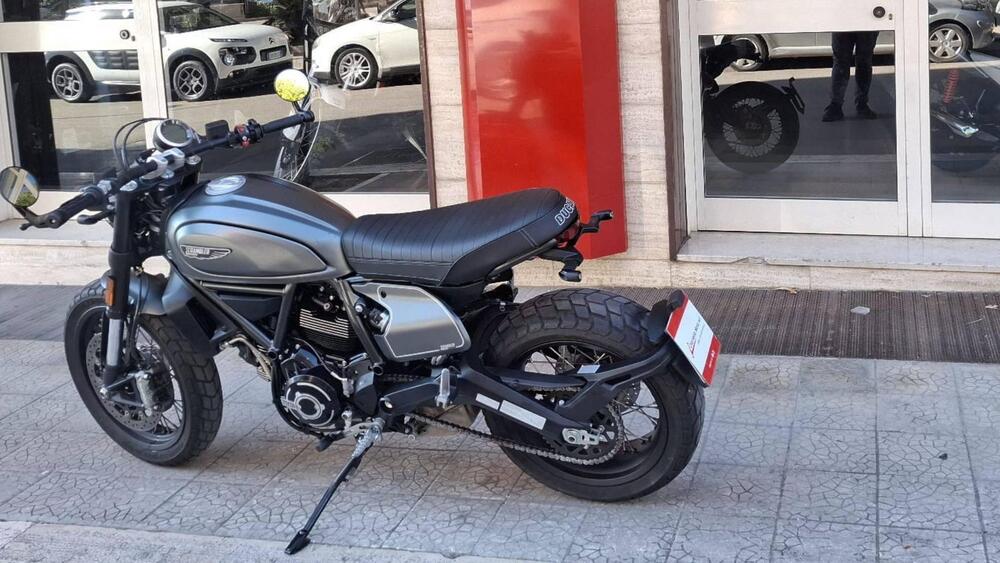 Ducati Scrambler 800 Nightshift (2023 - 24) (9)