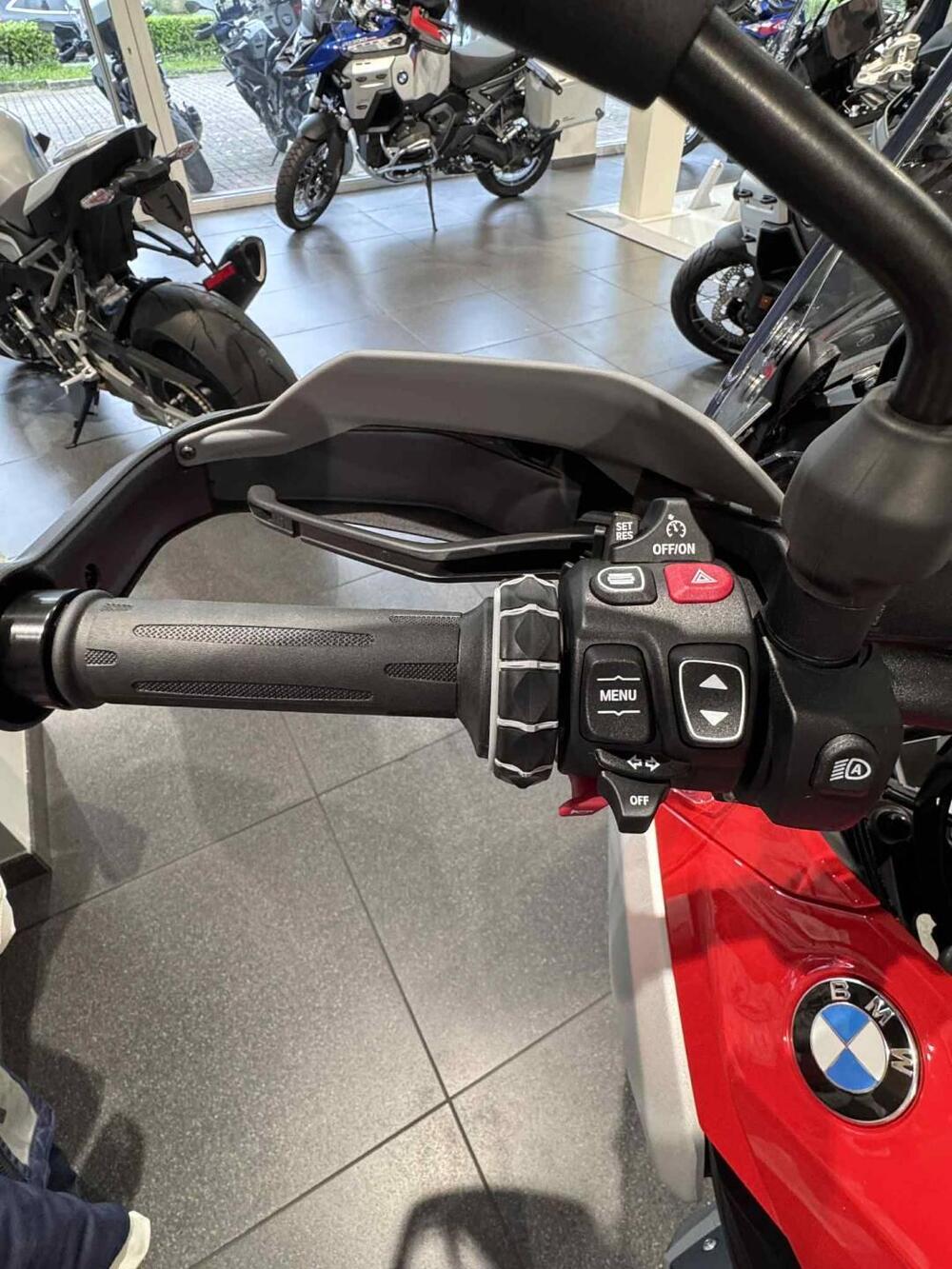 Bmw R 1300 GS (2023 - 26) (3)