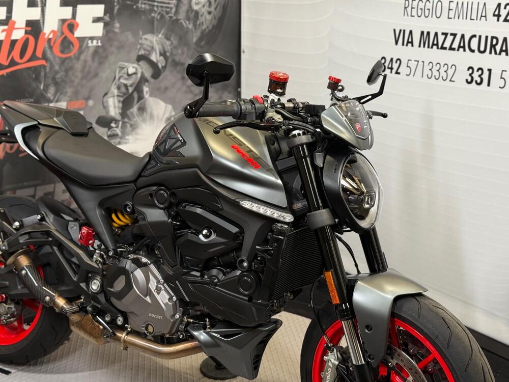 Ducati Monster 937 + (2021 - 25) (2)