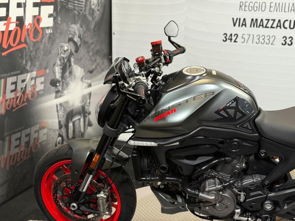 Ducati Monster 937 + (2021 - 25) (9)