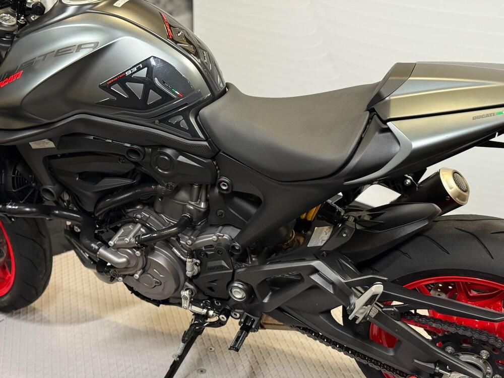 Ducati Monster 937 + (2021 - 25) (10)