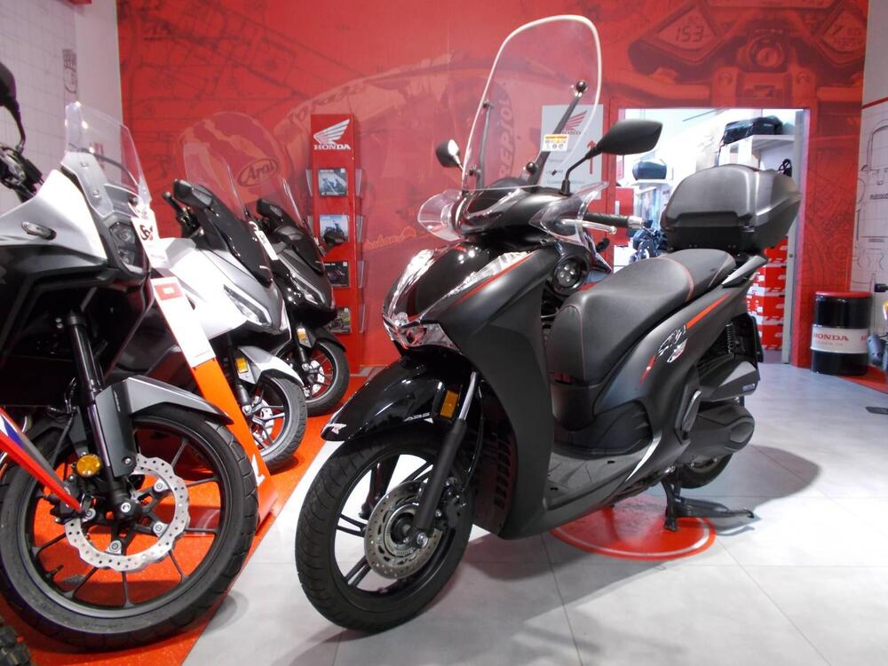 Honda SH 350 Sport (2021 - 24) (4)