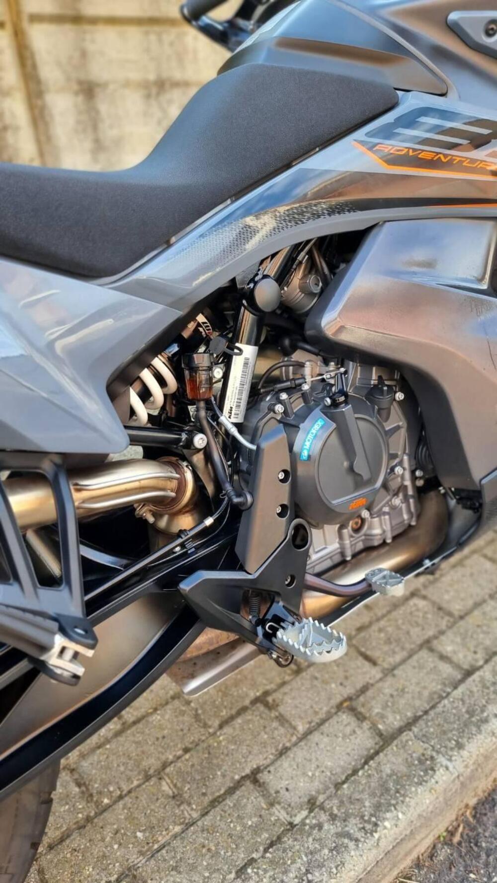 KTM 890 Adventure (2022) (2)