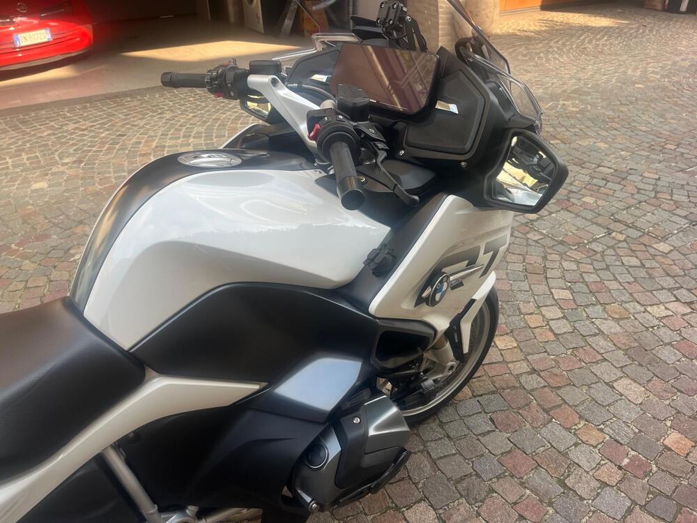 Bmw R 1250 RT (2021 - 25) (2)