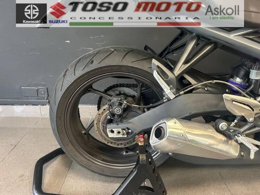 Triumph Street Triple ABS (2013 - 17) (2)