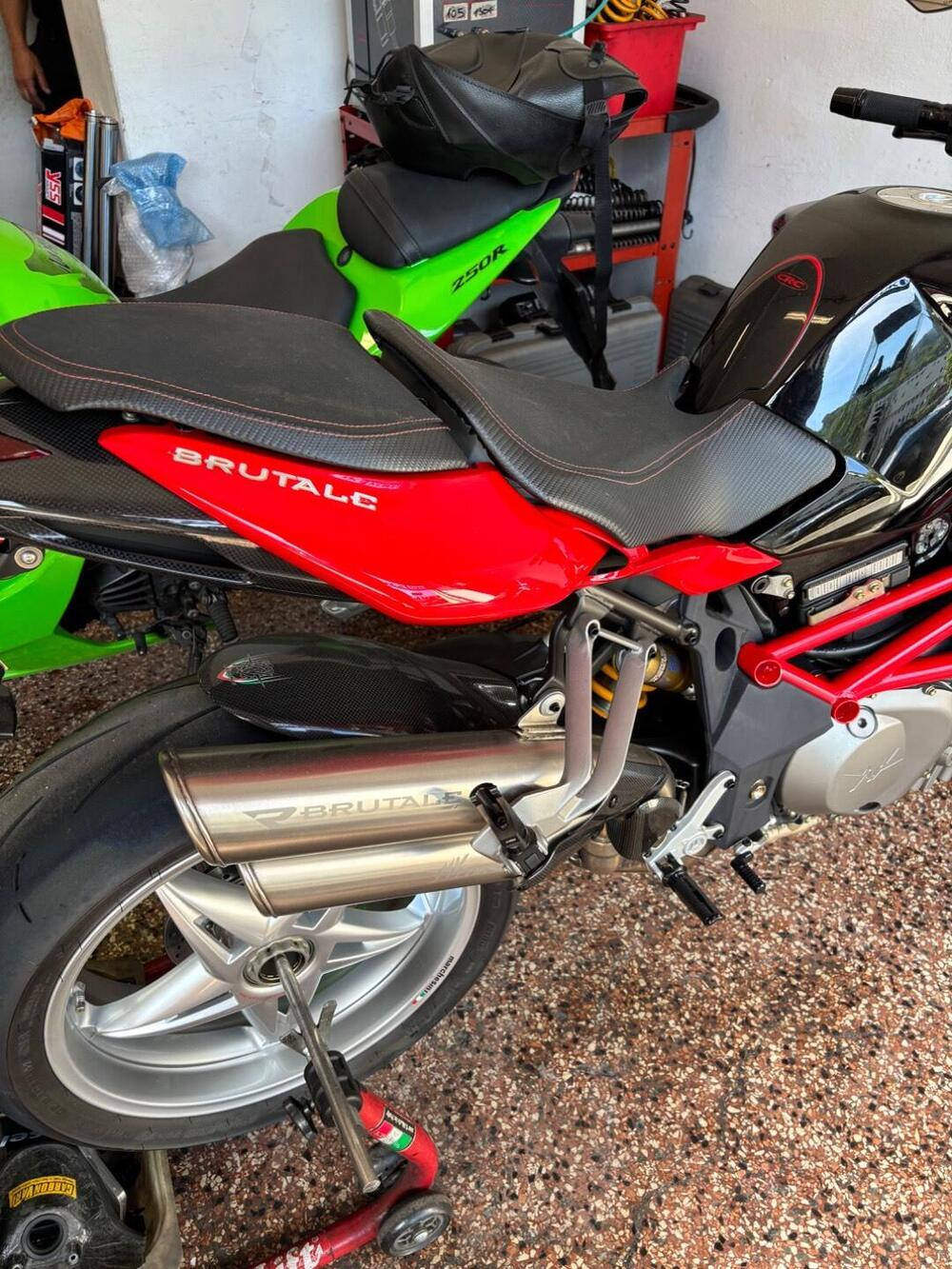 MV Agusta Brutale 910 R (2006 - 11) (5)