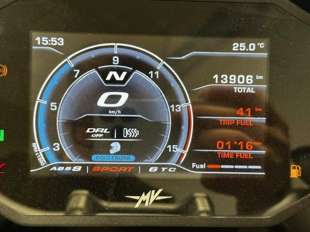 MV Agusta Turismo Veloce 800 Lusso (2021 - 23) (10)