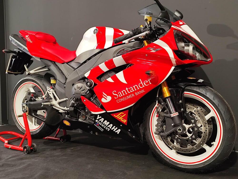 Yamaha YZF R1 (2007 - 08) (9)