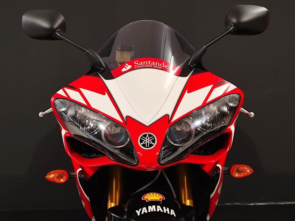 Yamaha YZF R1 (2007 - 08) (11)