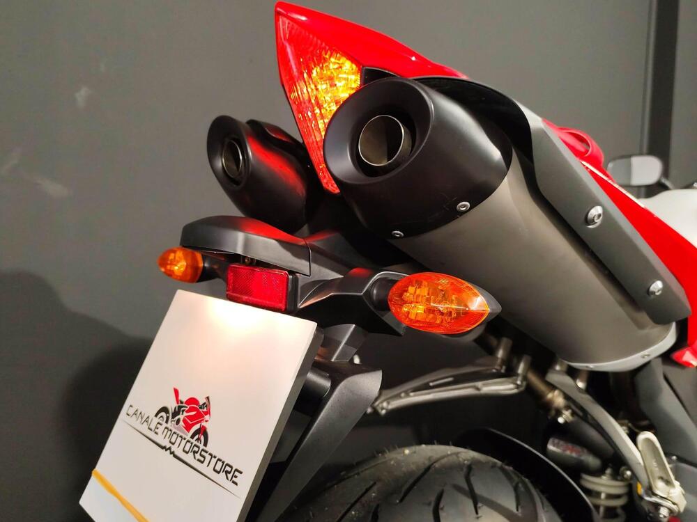 Yamaha YZF R1 (2007 - 08) (13)