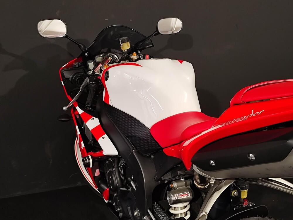 Yamaha YZF R1 (2007 - 08) (16)