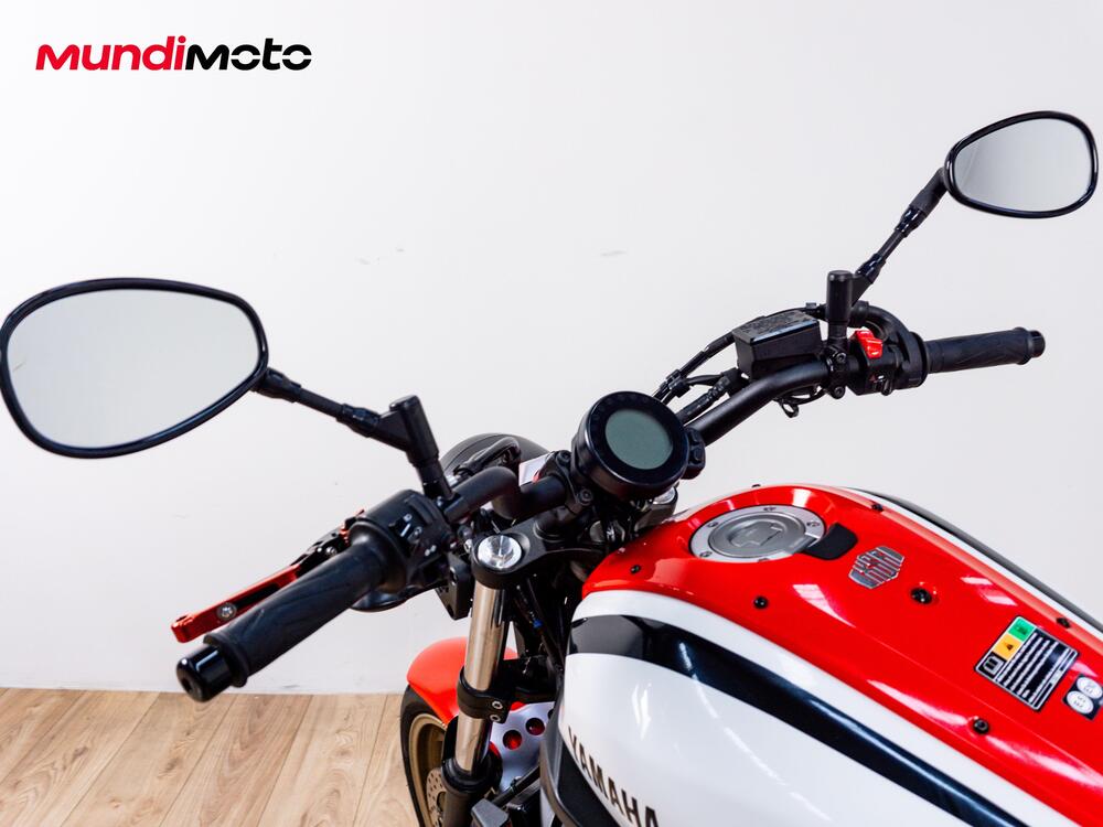 Yamaha XSR 700 (2022 - 26) (11)