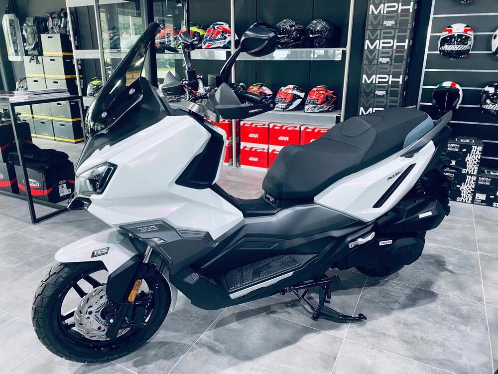 Sym ADX 300 (2024 - 26)