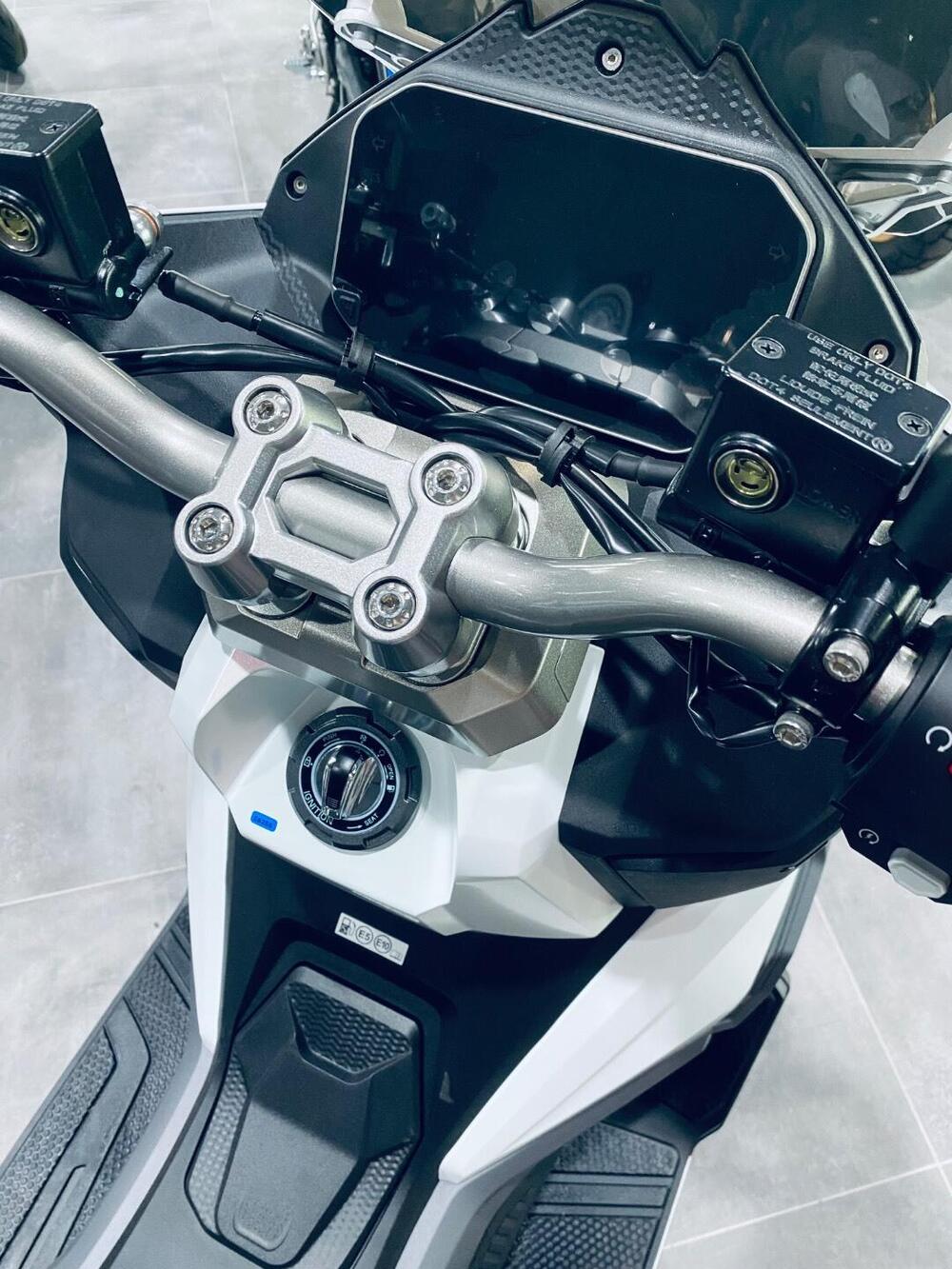 Sym ADX 300 (2024 - 26) (5)