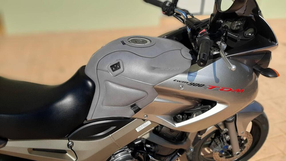 Yamaha TDM 900 (2002 - 14) (13)