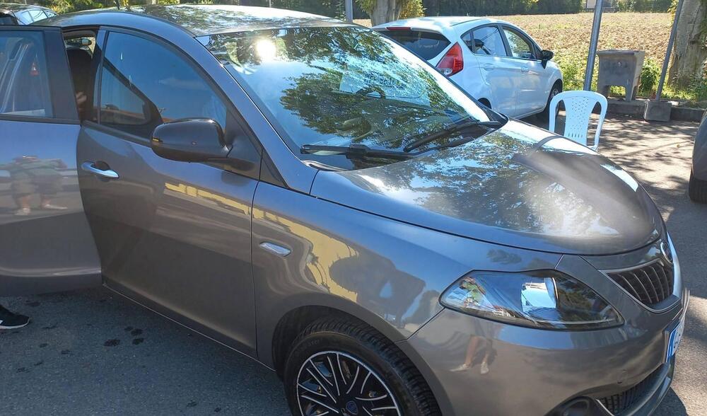 Lancia Ypsilon usata a Bologna (4)