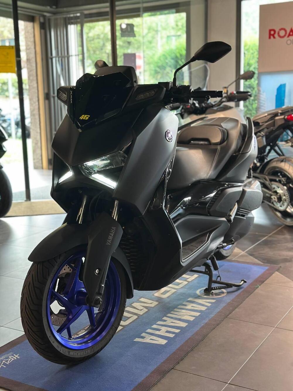 Yamaha X-Max 300 (2021 - 24) (3)