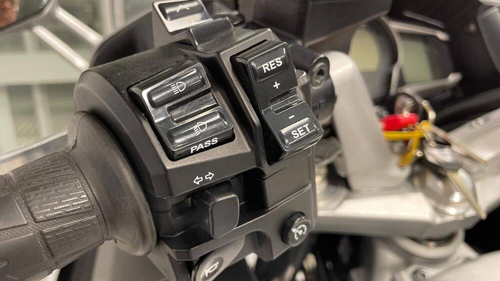 Yamaha FJR 1300 A (2016 - 20) (17)